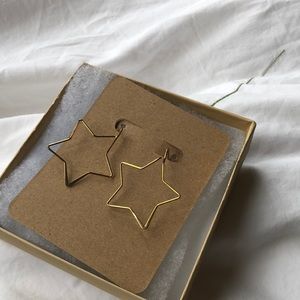 Gold Wire Star Earrings